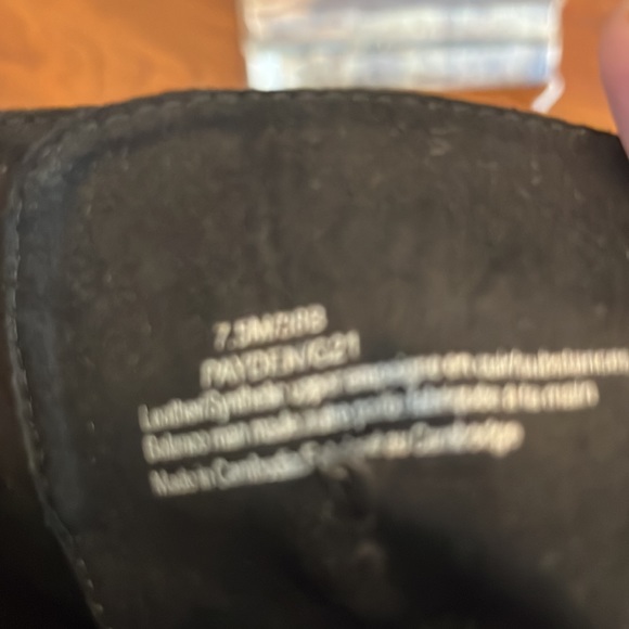 Karl Largerfeld Payden Pearl Stud Zip Metallic Leather Chunky Lug Sole Boots NEW - Picture 9 of 9